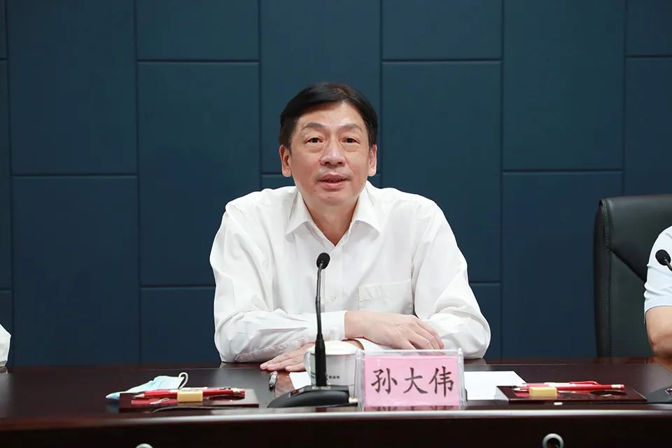 1661852027799.jpg 孙大伟在视频接访2.jpg