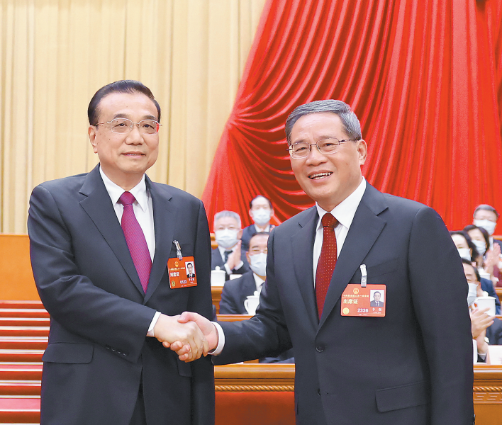李强同李克强握手.jpg